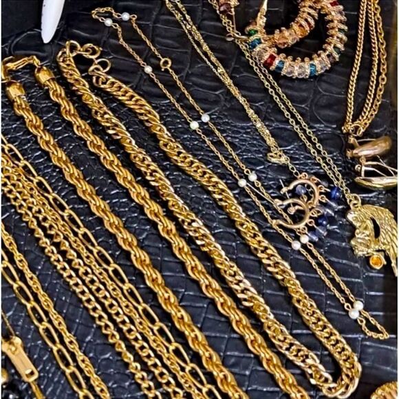 5 LB Gold Jewelry Mystery Box | Reseller Lot Glam - Picture 8 of 13